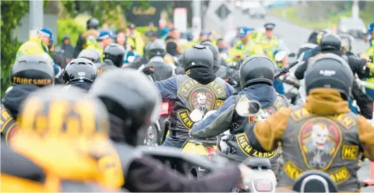  ?? Photo / NZME ?? Dozens of Tribesmen members were stopped by a police checkpoint in Kumeu¯ before the gang’s 40th anniversar­y yesterday.