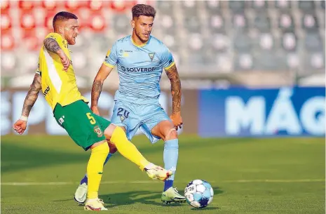  ??  ?? Bruno Lourenço tem sido prepondera­nte no meio-campo do Estoril