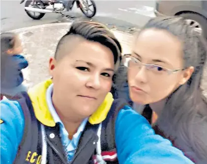  ??  ?? Acusadas. Miriam Jara (32) y Lorena Encina (28). Compartían sus fotos en perfiles falsos de redes sociales.
