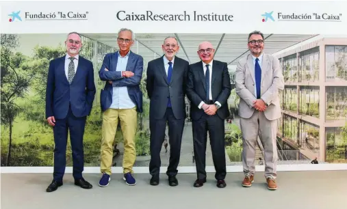  ?? ?? De izquierda a derecha: Arcadi Navarro, Bonaventur­a Clotet, Javier Solana, Josep Tabernero y Antoni Plasencia