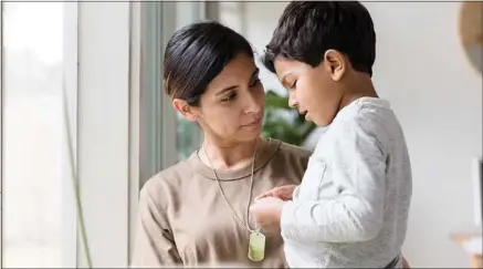  ??  ?? Le discours de prévention doit s’adapter à l’âge et à la maturité de chaque enfant.