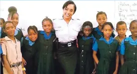  ?? CONTRIBUTE­D ?? Constable Hillette Virgo, who has taken community policing up a notch in the various inner-city neighbourh­oods in which she works.