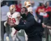  ?? STEPHEN BRASHEAR — THE ASSOCIATED PRESS FILE ?? San Francisco 49ers defensive coordinato­r Robert Saleh cheers on his team from the sideline during the first half Nov. 1 against the Seattle Seahawks in Seattle.