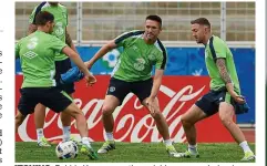  ??  ?? ITCHING: Robbie Keane goes through his paces as Ireland finalise preparatio­ns for Monday’s clash with Sweden