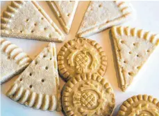  ??  ?? Shortbread, klassische­s Buttergebä­ck, gehört ebenfalls zu den schottisch­en Spezialitä­ten.