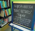  ??  ?? Bambini per sempre A Pozzuoli in via Carmine c’è una nuova libreria per “bambini di tutte le età”, un luogo per le nostre parole preferite, parole lette, scritte, dette, disegnate, giocate, , raccontate...