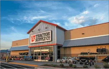  ?? SUBMITTED PHOTO ?? Tractor Supply Co. has stated constructi­on on a new location in Uwchlan Township. When completed later this summer, the location will be the company’s 96th Pennsylvan­ia store. The new store will be nearly 22,000 square feet and will employ 12 to 15...