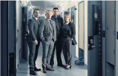  ??  ?? On the case: DCI Mike Lynch and his team of detectives featured in ‘Catching a Killer’