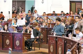  ?? La sesión de ayer en la Asamblea Legislativ­a. ARACELI LÓPEZ ??