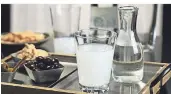  ?? FOTO: DPA ?? An den traditione­llen Raki ist in der Türkei in den nächsten Wochen schwer heranzukom­men.