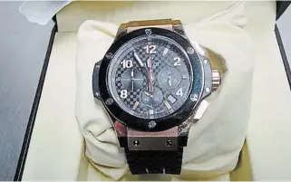  ?? CUSTOMS AND BORDER PROTECTION ?? Customs officers at the Peace Bridge seized several counterfei­t luxury watches in October.