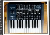  ??  ?? 2. Der schicke Aluminiuml­ook bleibt dem Minibrute SE vorbehalte­n, der Step Sequencer des Sondermode­lls lässt sich aber auch beim Original aktivieren.