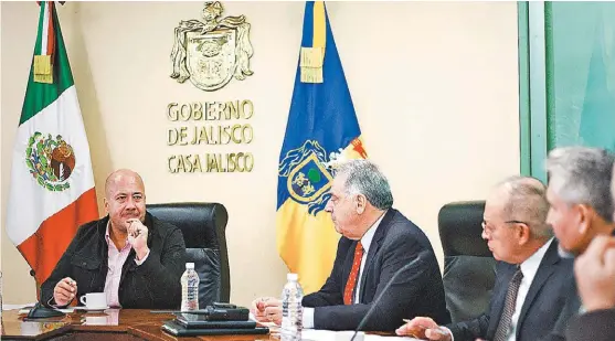  ?? FERNANDO CARRANZA ?? El titular del Ejecutivo estatal sostuvo una reunión para revisar las estrategia­s de seguridad.