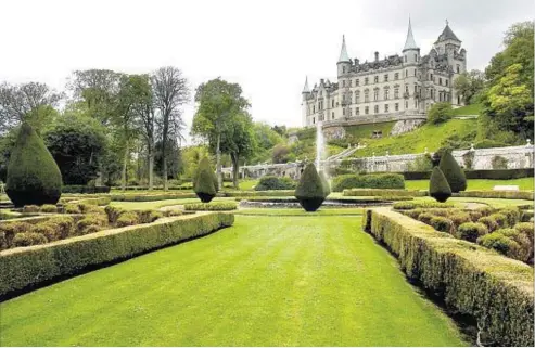  ??  ?? LURING THE PUNTERS: The recent success of Dunrobin Castle has been largely attributed to the North Coast tourist route