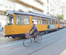 ?? Ansa ?? Simbolo gialloUn tram in corso di Porta Vittoria nel centro di Milano