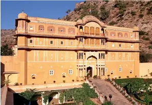  ??  ?? The ghost town of Bhangarh, 83 kilometres from Jaipur, fascinates adventure lovers.
From left: The 475-year-old Samode Palace is now a heritage hotel; Ranthambor­e National Park offers thrilling wildlife encounters.