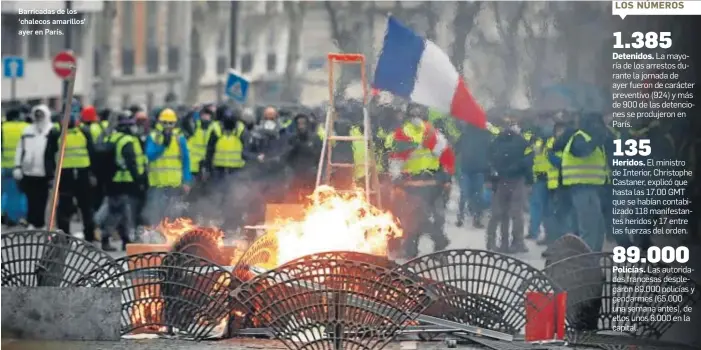  ?? I. LANGSDON / EFE
LOS NÚMEROS ?? Barricadas de los ‘chalecos amarillos’ ayer en París.