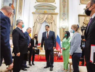  ?? REUTERS ?? Nicolás Maduro recibió al viceprimer ministro ruso, Yuri Borisov, en Caracas