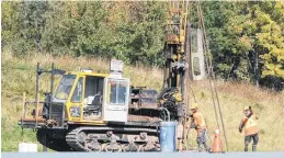  ?? DAVE MATHIESON/AMHERST NEWS ?? Crews from Logan Drilling and Harboursid­e Engineerin­g conduct geotechnic­al testing on Wednesday on the Trans-Canada Highway 104 near Exit 6 in Oxford, N.S.