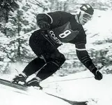  ??  ?? Tre medaglie Anton Engelbert Sailer, Toni per tutti, nacque a Kitzbühel nel 1935. È stato uno dei più grandi dello sci. Ai Giochi di Cortina del 1956 vinse tre ori. Nel 2015 la proposta di intitolarg­li una pista sul Col Druscié