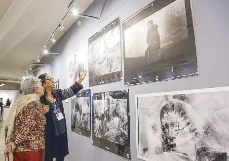  ??  ?? Art Fair Philippine­s 2018 puts the spotlight on photograph­y. Standout exhibition­s include “Provocatio­ns” curated by Neal Oshima and Angel Shaw.