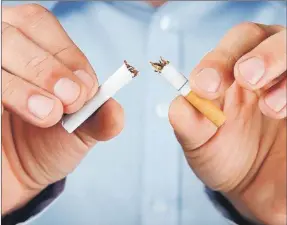  ??  ?? El cigarro se asocia con el cáncer de la boca, faringe, laringe, esófago, estómago y páncreas, entre otros