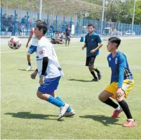  ?? ?? EN EL campo sintético, Tigres Madero le ganó a Correcamin­os