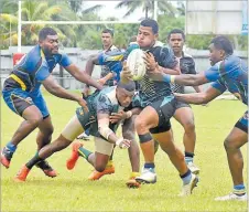  ?? Picture: SOPHIE RALULU ?? University of the South Pacific halfback Jotame Nateba in action during the Nausori 10s tournament at Ratu Cakobau Park in Nausori yesterday.