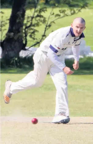  ?? Roger Green ?? Bootle’s Scott Butterwort­h was in the wickets against Wallasey at the weekend