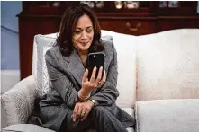  ?? Kent Nishimura/Special to the Chronicle ?? Vice President Kamala Harris chats Monday with Brad Witherspoo­n and Raymond Cobane on FaceTime.