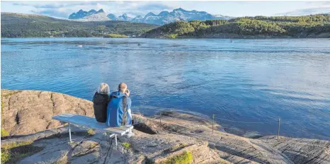  ?? FOTO: IMAGO ?? Grandiose Landschaft­en und sagenhafte­r Wohlstand: Norwegen ist eines der Länder mit der höchsten Lebensqual­ität.