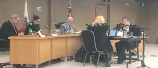  ??  ?? Linda Desjardins-Bergeron (back turned) is the interim CAO of the Village of Casselman in replacemen­t of Daniel Gatien.