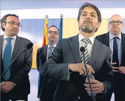  ?? MARC ARIAS ?? Oriol Pujol compareció ayer acompañado por Josep Rull, Jordi Turull y Lluís Corominas