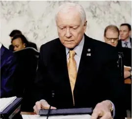  ??  ?? ACUERDO. El senador Orrin Hatch es uno de los promotores del proyecto de ley.