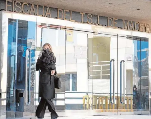  ?? DE SAN BERNARDO ?? La expresiden­ta de la Comunidad de Madrid Cristina Cifuentes a su salida tras la vista oral