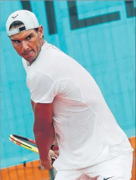  ?? FOTO: EFE ?? Entrenando a tope Nadal se emplea a fondo en los entrenamie­ntos en Madrid