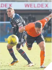  ??  ?? United’s John Rankin tumbles.