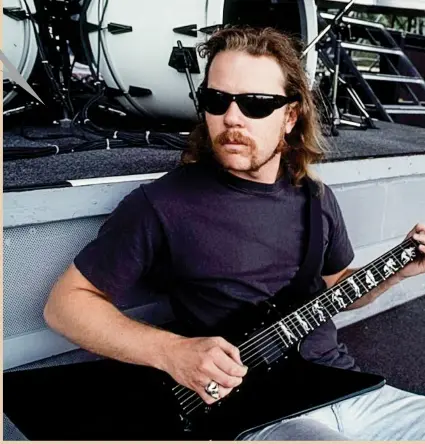  ??  ?? abiove
James Hetfield (left) and Kirk Hammett.