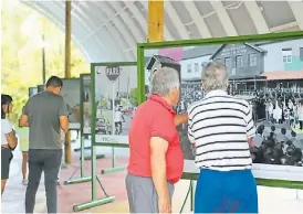  ?? ?? Muestra. Fotos históricas en el Centro de Actividade­s.