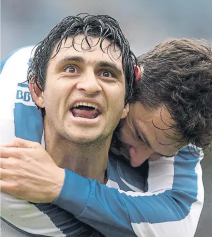  ?? FOTO: PABLO GÓMEZ ?? Un gol de Carlos Bueno selló el primer triunfo de la temporada del ascenso, en el Nou Estadi de Tarragona