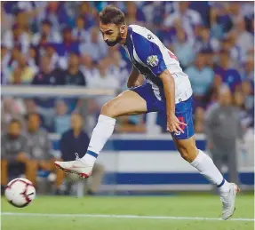 ??  ?? Adrián López foi titular no FC Porto pela última vez em 2016