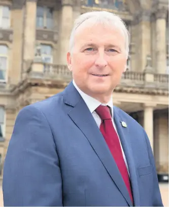  ??  ?? >
Labour colleagues are unhappy with Birmingham City Council leader Ian Ward, above