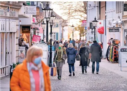  ?? RP-FOTO: ACHIM BLAZY ?? Ein verlängert­er Lockdown würde den Einzelhand­el in der Stadt noch einmal sehr hart treffen.