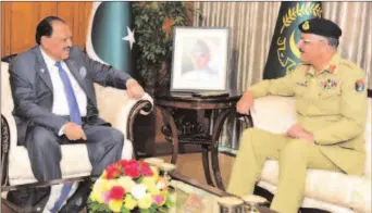  ?? ISLAMABAD
- APP ?? Chairman Joint Chiefs of Staff Committee General Zubair Mahmood Hayat NI ( M) calls on President Mamnoon Hussain at the Aiwan- e- Sadr.