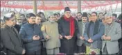  ?? ANDRABI/HT ?? National Conference president Farooq Abdullah paying tributes to party founder Sheikh Mohammad Abdullah on his 111th birth anniversar­y at Naseem Bagh Hazratbal in Srinagar.WASEEM