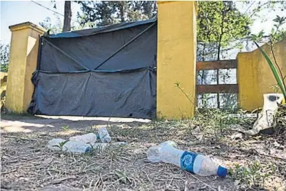  ?? (RAMIRO PEREYRA/ARCHIVO) ?? Camino a 60 Cuadras. La Justicia intenta determinar quiénes son los dueños de la vivienda.