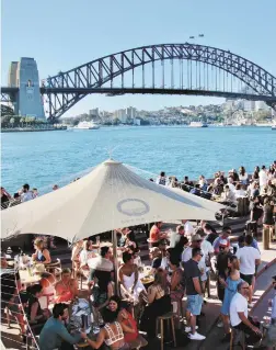  ?? © CAROLYNE PARENT ?? LA VILLE DE SYDNEY, EN AUSTRALIE, UN JOUR D’AUTOMNE PRÉPANDÉMI­E