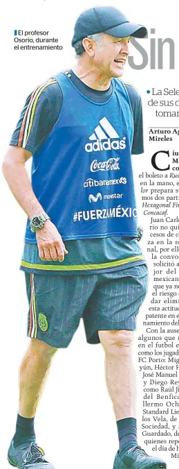  ??  ?? | El profesor Osorio, durante el entrenamie­nto