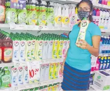 ?? Picture: SUPPLIED ?? Sunita Prasad of Waqadra, Nadi with Jif cream at Consumers Supermarke­t, Namaka.