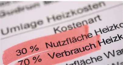  ?? FOTO: DPA ?? Ein wesentlich­er Teil der Heizkosten muss verbrauchs­abhängig abgerechne­t werden, je nach Mietvertra­g mindestens 50 und höchstens 70 Prozent.